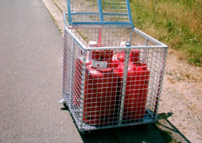 Gasflaschenlager- und Transportbox abschließbar, Edelstahlgitter