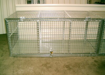 Gasflaschenlagerbox abschließbar, Edelstahlgitter