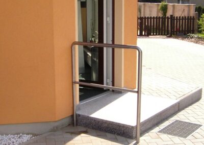 Einfaches Edelstahlgeländer Eingang